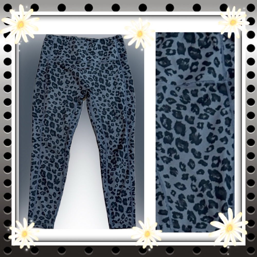 Women’s unbranded leggings - black and dark gray animal print - size XL